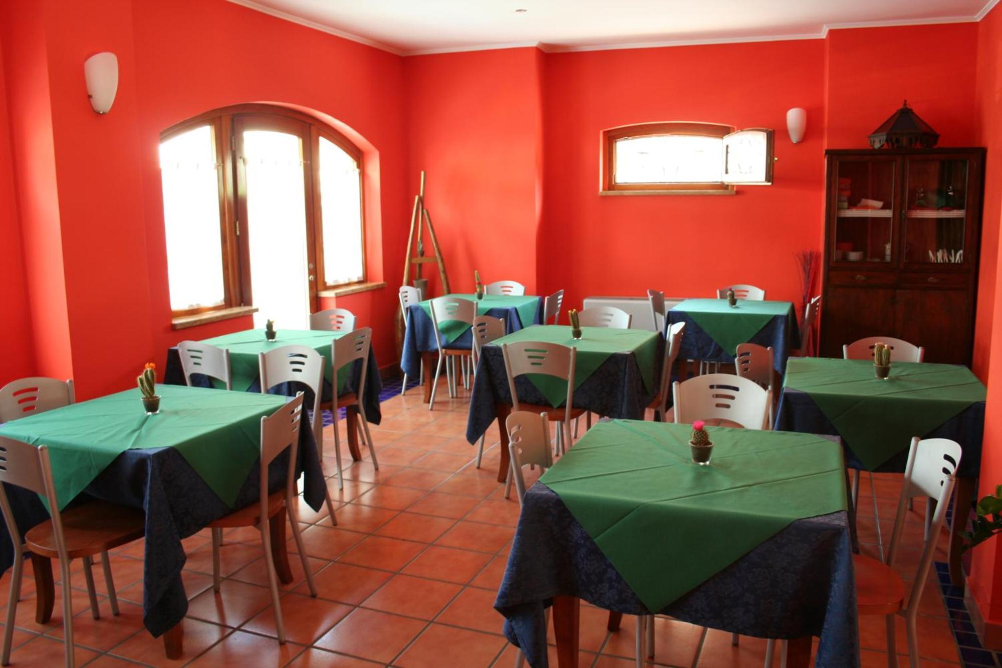 Hotel Locanda Dei Trecento ซาปรี ภายนอก รูปภาพ